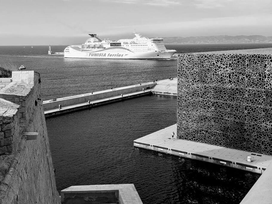 Studio Calanques Pres Du Vieux Port Марсель Екстер'єр фото