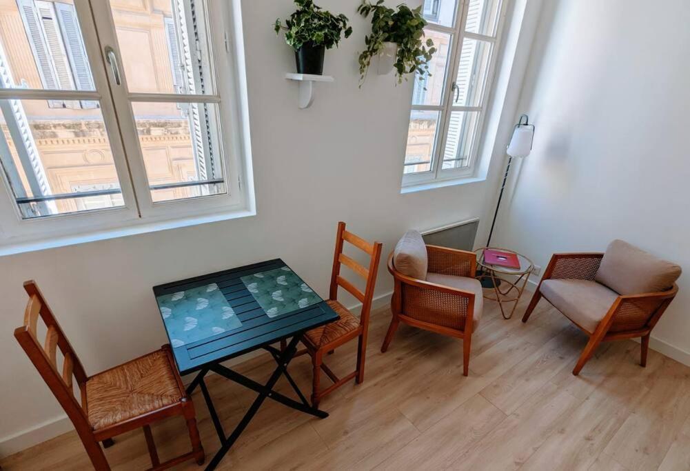 Studio Calanques Pres Du Vieux Port Марсель Екстер'єр фото