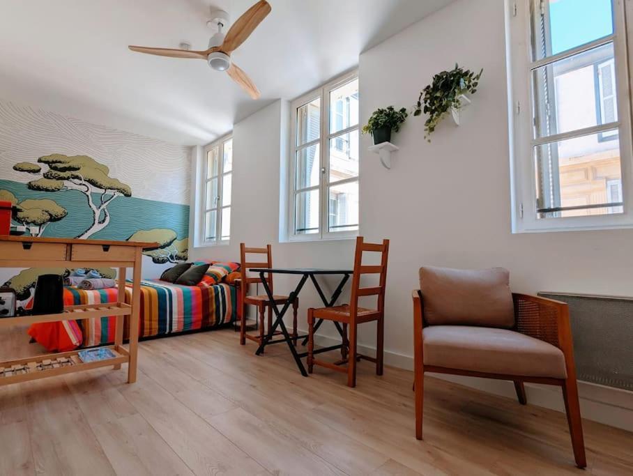 Studio Calanques Pres Du Vieux Port Марсель Екстер'єр фото