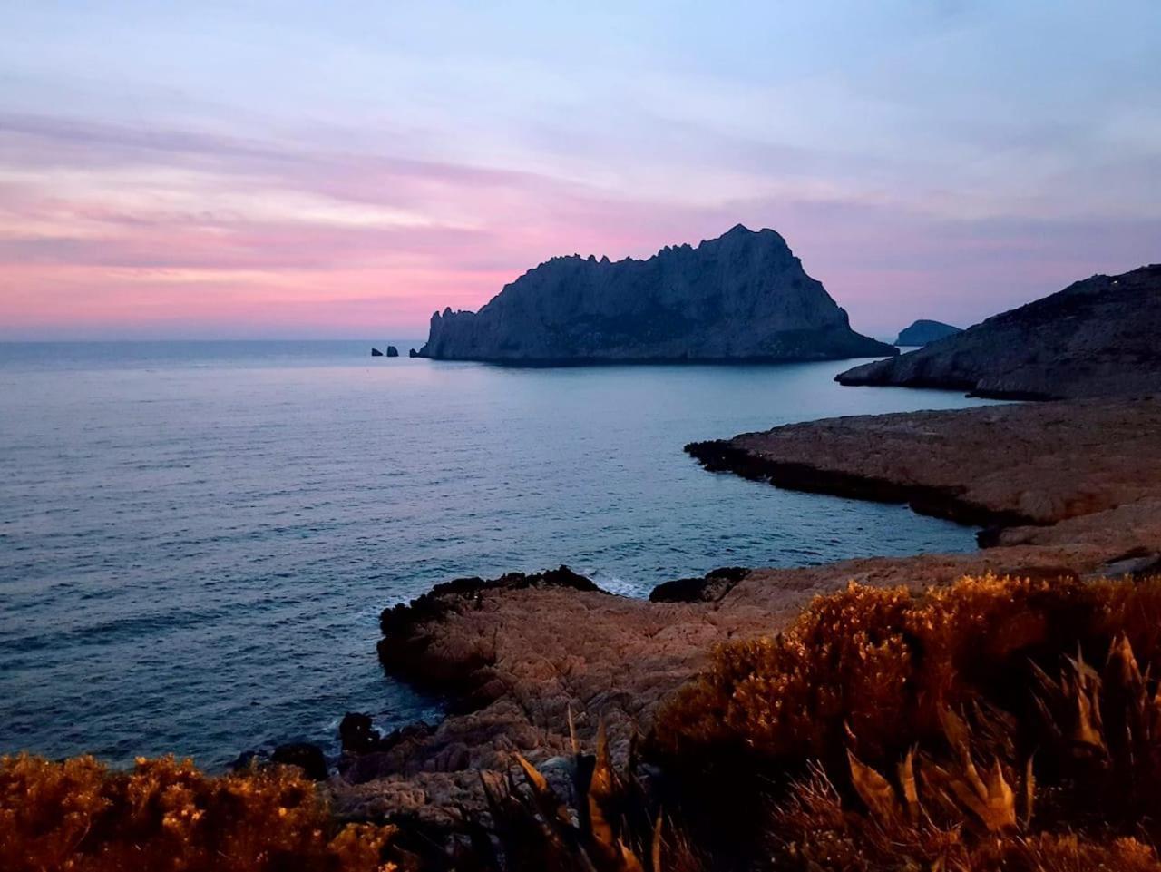 Studio Calanques Pres Du Vieux Port Марсель Екстер'єр фото